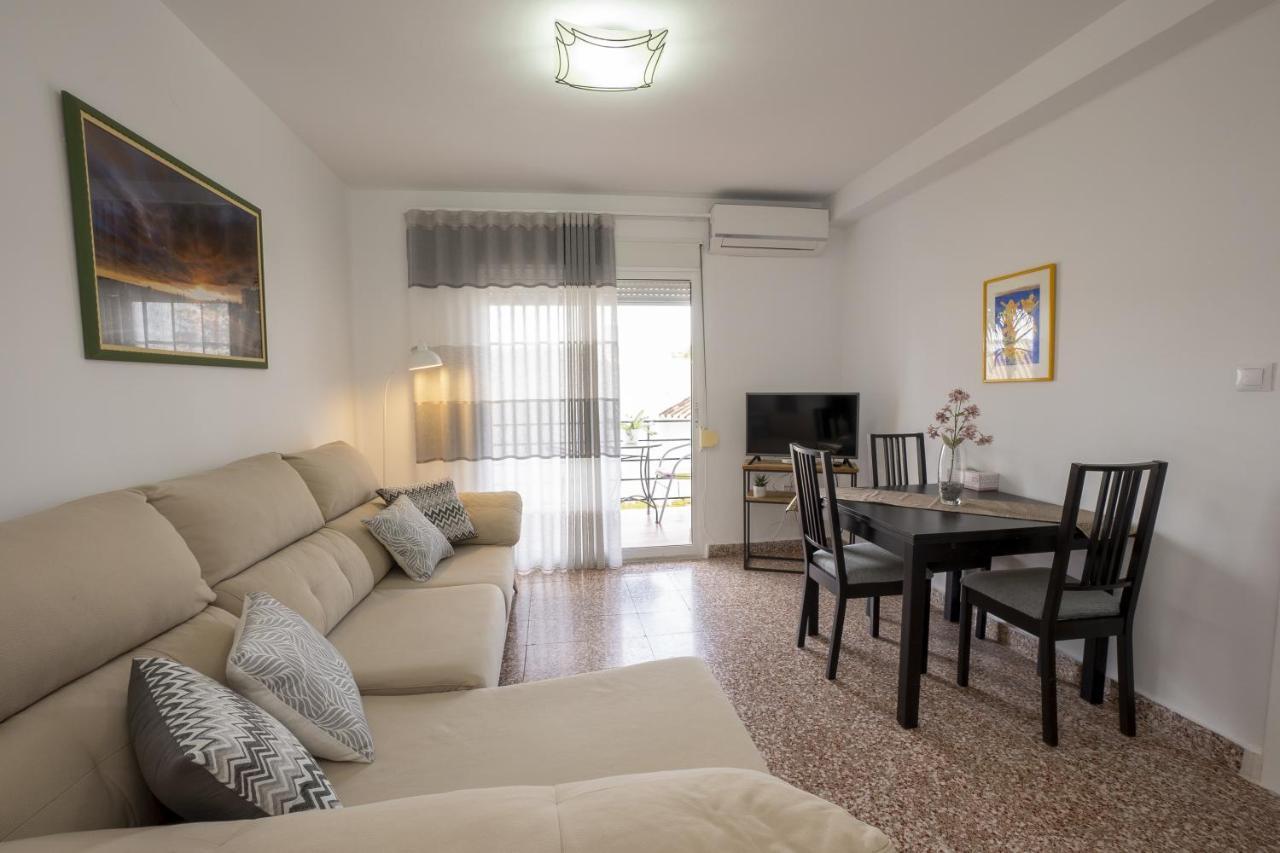 Apartamento Loli Nerja Luaran gambar